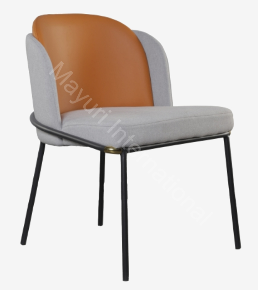 Lounge Chairs 