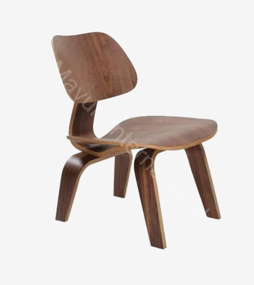 Lounge Chairs 